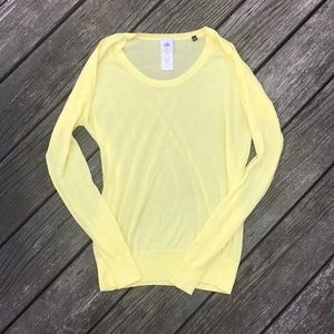 Cabi lightweight sweater